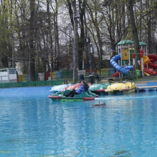 Sezonul hidrobicicletelor din Parcul Mihai Eminescu începe cu dificultăți