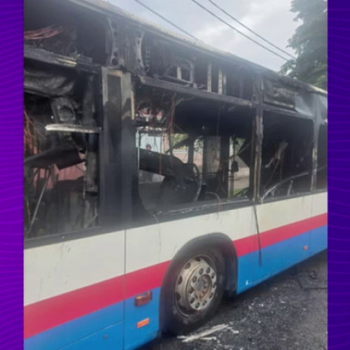 Incendiu la un mijloc de transport în comun în Oradea