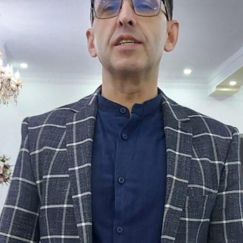 Victor Dragomir impresionează cu două proze scurte la cenaclu