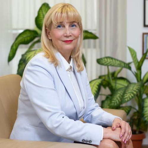 Rectorul UMF, Anca Buzoianu, a fost premiată cu prestigiosul Premiu "Ioan Moraru"