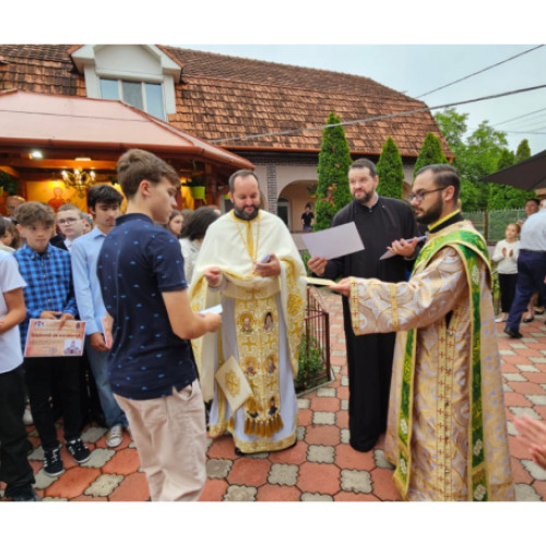 Elevii excepționali de la Liceul Ortodox "Episcop Roman Ciorogariu" premiați într-o ceremonie specială