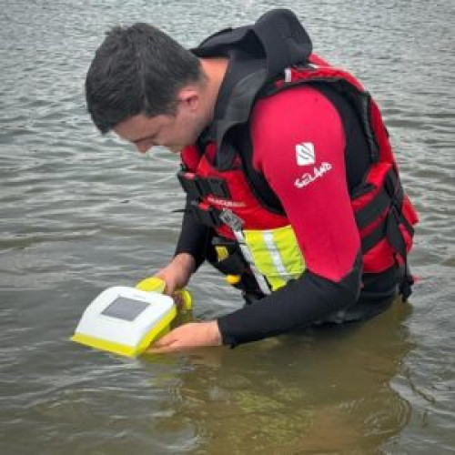 Salvamont Salvaspeo Brașov își îmbunătățește dotările cu un detector subacvatic de ultima generație