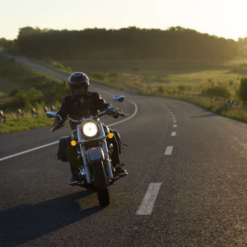 Cresterea sigurantei pe drumurile publice: tanarul "Biker-Man" propune o noua lege pentru motociclisti