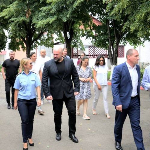 Fundația New Beginnings sprijină reintegrarea socială a foștilor deținuți din Penitenciarul Botoșani