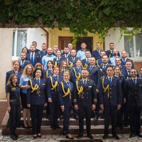 Ziua polițiștilor de penitenciare celebrată cu avansări la Penitenciarul Găești