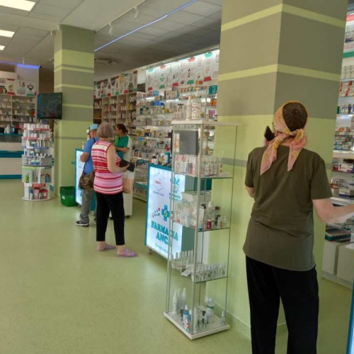 Farmacie din Botoșani lansează brățări anti-insecte