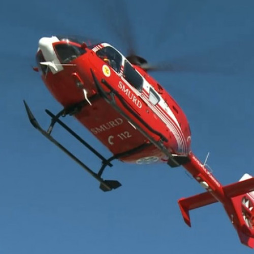 Pompierii au intervenit la Aerodromul Clinceni pentru a ajuta o persoană care a căzut cu parașuta