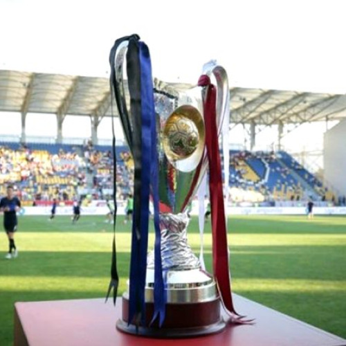 Corvinul Hunedoara organizează deplasarea suporterilor către București pentru Supercupa României