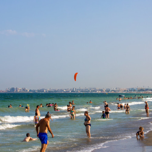 Peste 180.000 de turiști pe litoral în ultima zi de iunie