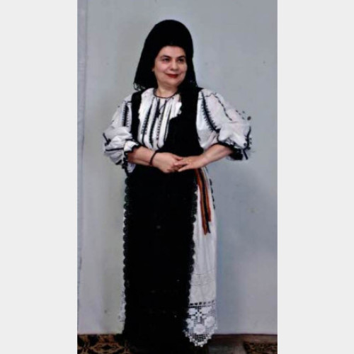 Doamna Paraschiva Carbunar: artist și dascăl iubit în România