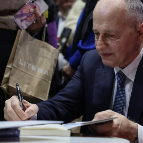 Mircea Geoană, secretarul general adjunct NATO, acuzat de plagiat în teza de doctorat