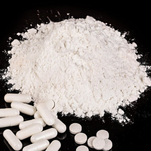 Captură impresionantă de precursori chimici în Italia: Producția de milioane de pastile de Ecstasy prevenită