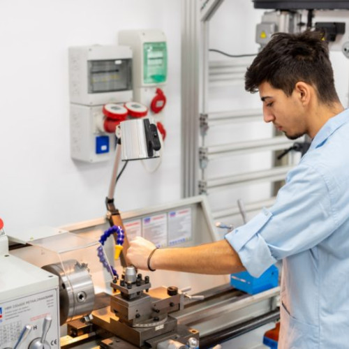 Brașovul, cel mai bine reprezentat județ pe învățământul dual din România