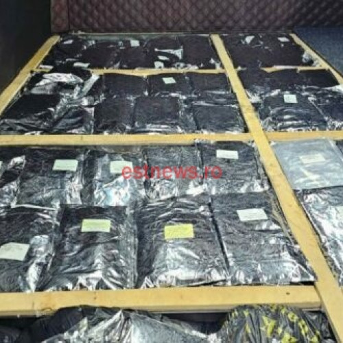 Tutun pentru narghilea descoperit ascuns într-un microbuz la Albița