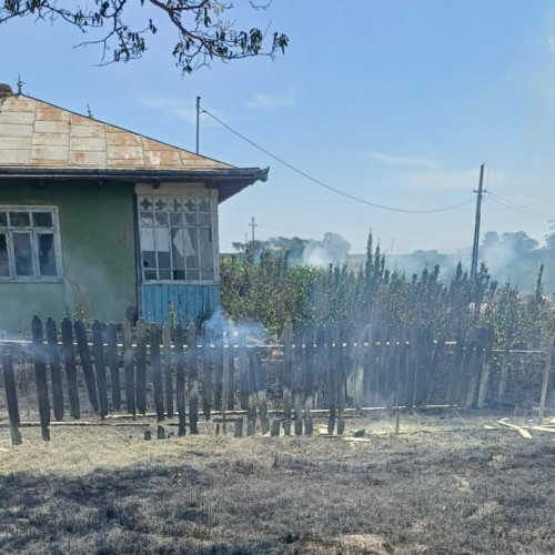Incendiu într-o gospodărie din Botoșani declanșat de autoaprinderea gunoaielor menajere