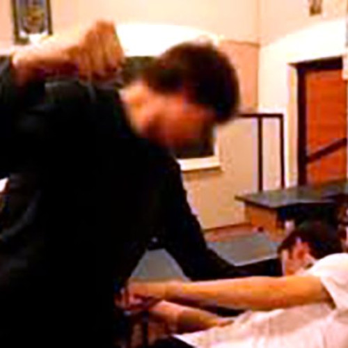 Incident în Aninoasa: Copil bătut și jefuit de un adolescent