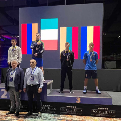 Darius Stegari obține medalia de bronz la Campionatul European de box pentru juniori