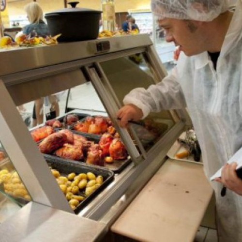 Amenzi de 410.000 de lei aplicate de inspectorii sanitari-veterinari în prima săptămână a Comandamentului Sezon Estival 2024