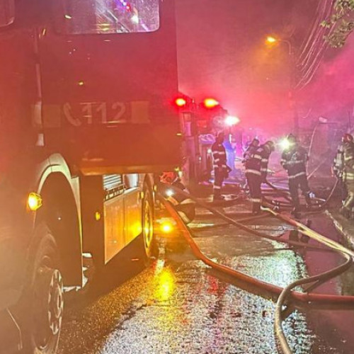 Incendiu în Sectorul 2 al Capitalei: Pompierii evacuează 26 de persoane