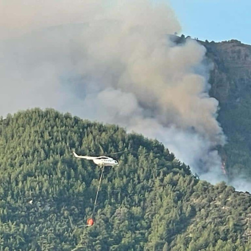 Concediu in Grecia 2024: MAE avertizează cu privire la riscul ridicat de incendii și temperaturi extreme