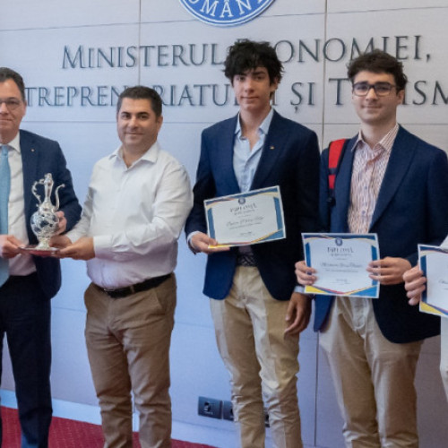 Ministrul Economiei a discutat despre viitorul aeronautic al României cu elevii câștigători ai competiției &quot;International Science and Engineering Fair&quot;