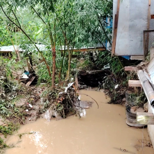 Inundațiile și grindina au adus distrugeri semnificative la Mereni-Salcea