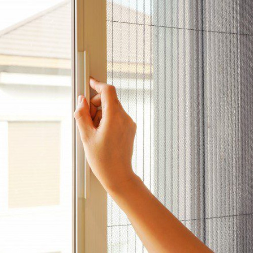 Soluții moderne pentru confort și protecție: plase tantari de calitate