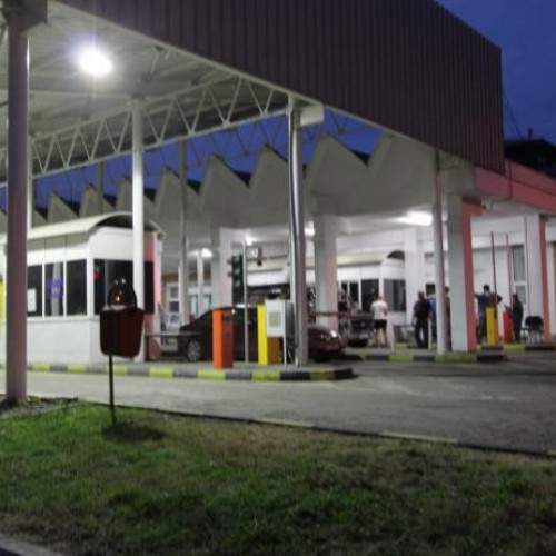 O femeie din Botoșani prinsă cu 800 de pachete de țigări la frontiera Siret