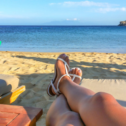 Nota de plată uriașă de la un restaurant din Mykonos șochează doi turiști