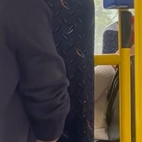 Bărbat căutat de poliția clujeană după un incident într-un autobuz