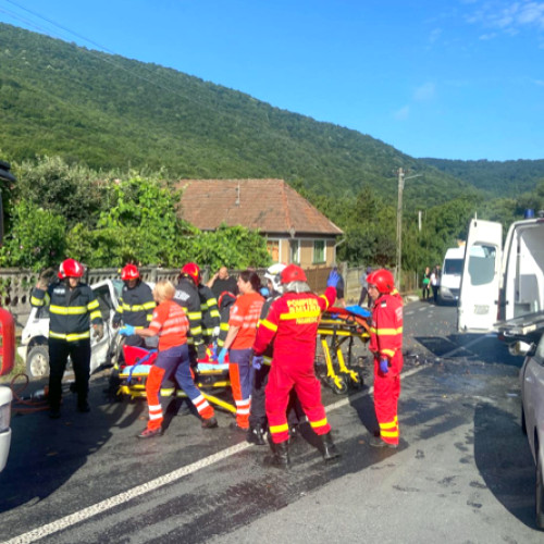 Accident rutier pe DN7 în comuna Vețel: Șoferul vinovat era sub influența alcoolului și a substanțelor psihoactive