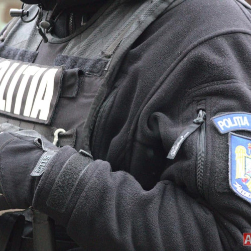 Percheziții în Alba, București și alte nouă județe: Polițiști și jandarmi implicați într-un dosar de licențe universitare pe bani