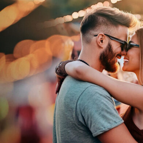 MedLife lansează un program de educație sexuală pentru tinerii din România