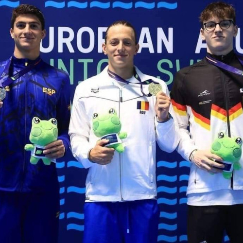 Sportivii români au obținut aur la Campionatul European de înot pentru juniori