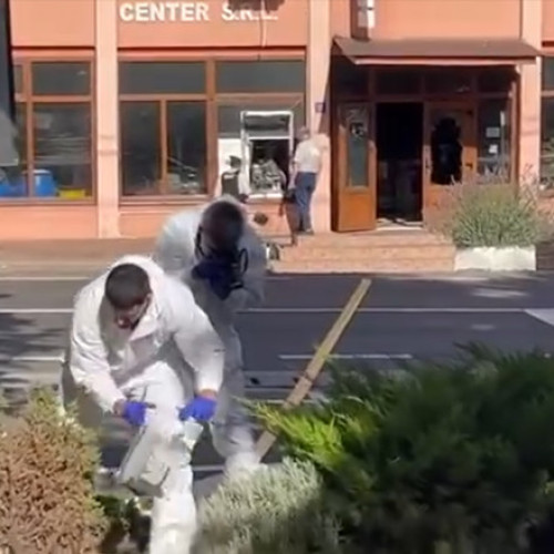 VIDEO. Un bancomat a fost aruncat în aer de hoți care au furat 200.000 de lei