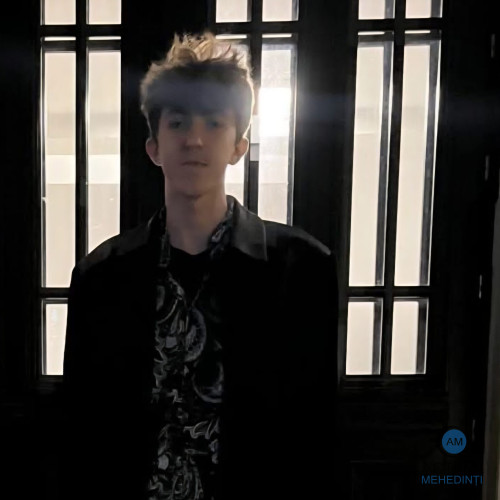 Un adolescent din Drobeta Turnu Severin luptă pentru viață