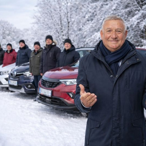 Primarul din Rădăuți-Prut oferă mașini angajaților înainte de a-și vinde firma