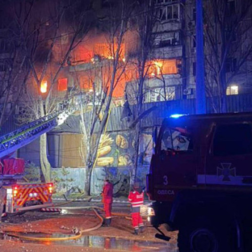 Atacuri cu drone și rachete în Harkov și Odesa, zeci de răniți