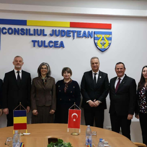 Colaborarea România - Turcia, discutată la Tulcea de Consulul General Derya Dingiltepe