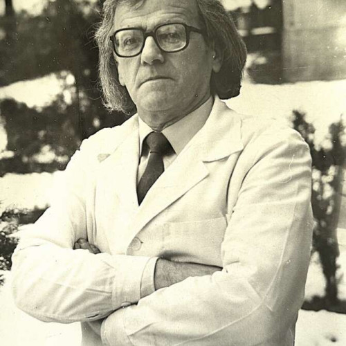 Muzeul Județean Olt deschide expoziția „Chipuri” dedicată medicului și artistului Octavian Udriște