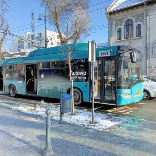 Autobuzele înlocuiesc troleibuzele pe traseul 102 în zilele de 26 și 27 ianuarie 2026