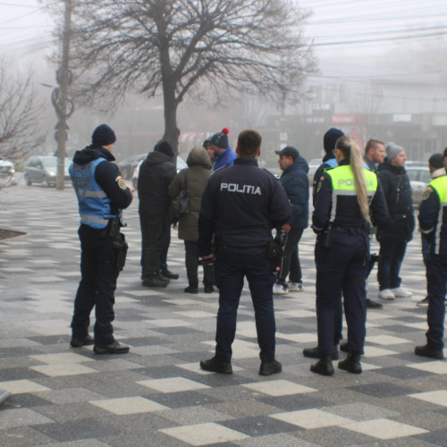 Protest timid al siderurgiștilor din Liberty la Palatul de Justiție din Galați