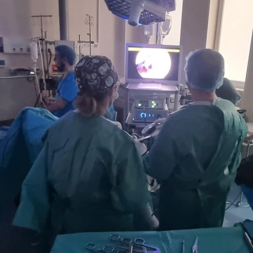 Intervenții artroscopice de succes pentru copii la spitalul din Galați