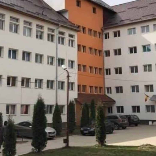 Percheziții la Spitalul Orășenesc Câmpeni pentru suspiciuni de corupție