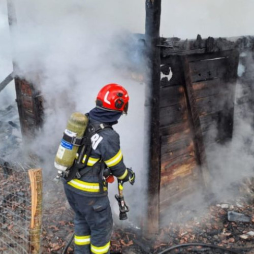 Incendiu devastator în localitatea Suseni, soldat cu două victime