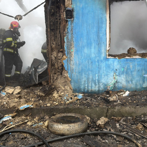 Incendiu tragic în Cordăreni: un bărbat a murit, două victime cu arsuri