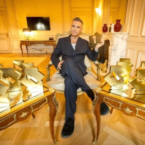 Robbie Williams stabilește un nou record în Marea Britanie cu albumul „Britpop”