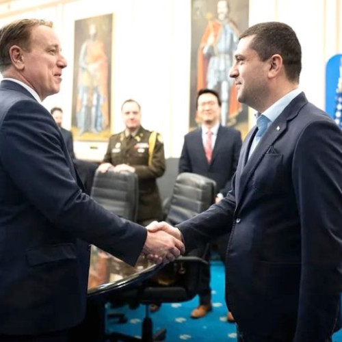 Radu Miruță discută cu delegația Congresului SUA despre securitatea regională