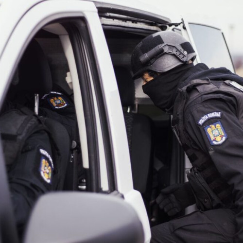 Destructurarea unui grup infracțional de fraudă în Bistrița-Năsăud