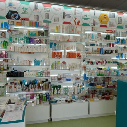 Farmacia Anca din Botoșani angajează asistenți și farmaciști cu salarii atractive